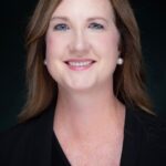 Elizabeth Hearn Headshot